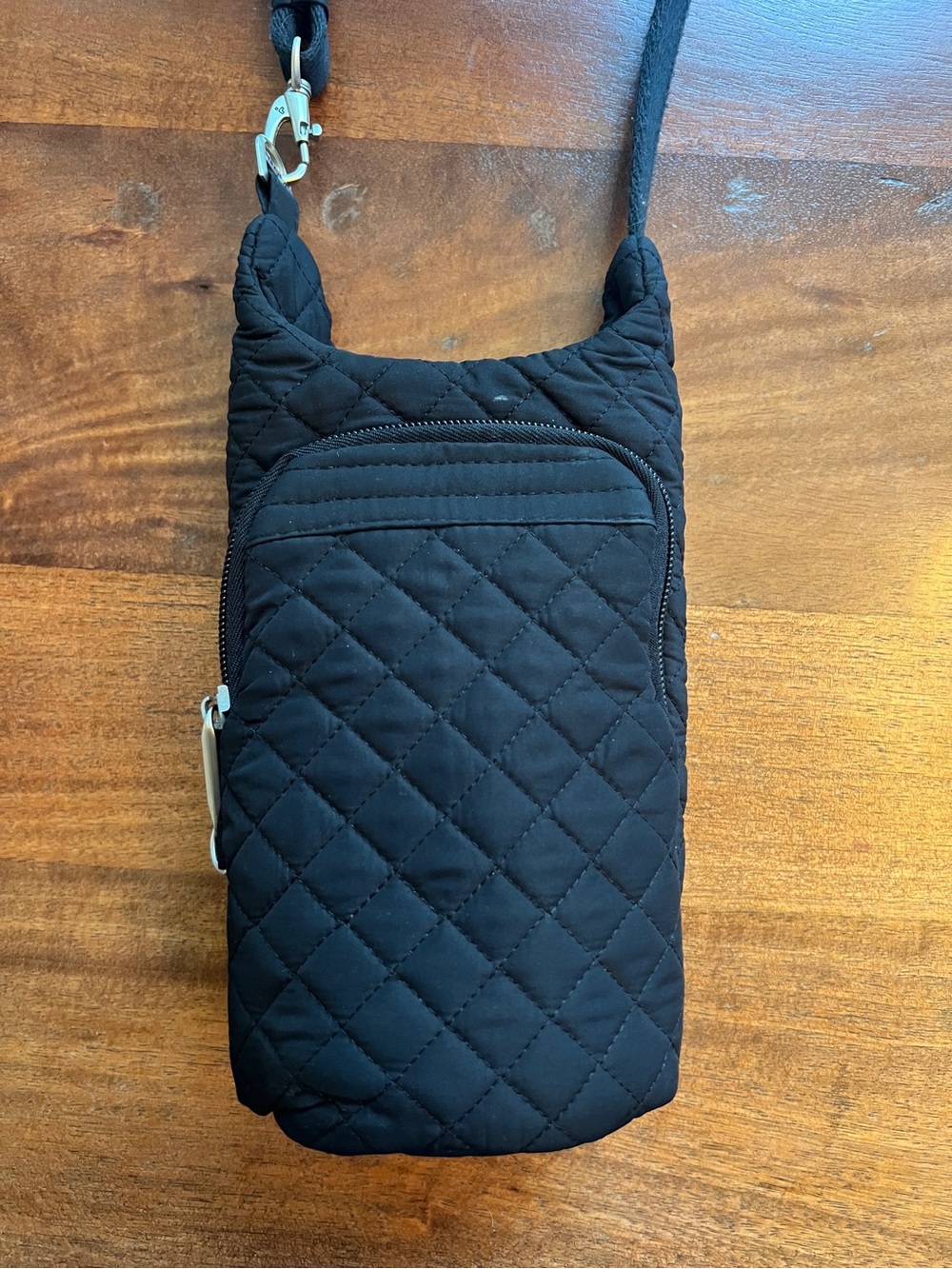 Travelon Women’s Small Black Crossbody bottle Bag Zip Adjustable Strap Silver